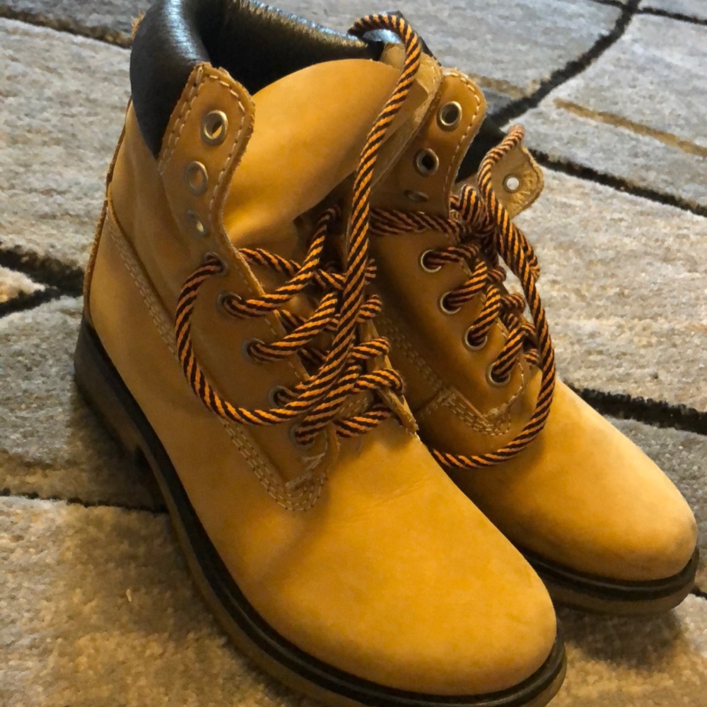 Steve Madden Boots
